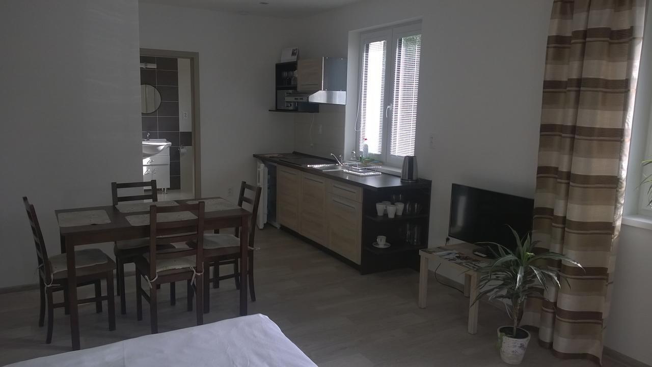 Apartman U Toma Frydlant nad Ostravici Exterior photo